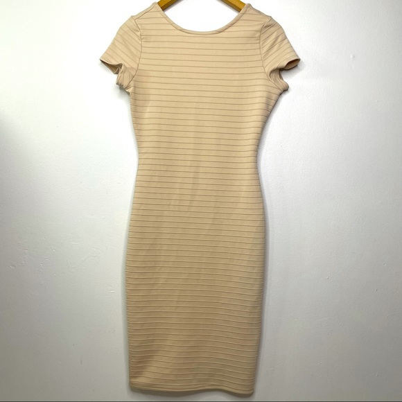 Nude Beige Tan Horizontal Ribbed Knee Length Dress Size Small Short Sleeve Fall - Picture 6 of 8